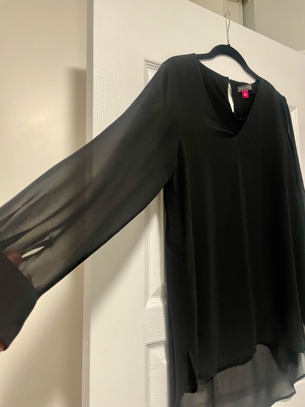 Vince Camuto Black V-Neck Long-Sleeve Blouse, Size Medium